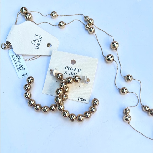 crown & ivy Jewelry - Crown and Ivy  Gold Tone Necklace and Earrings Beaded Set